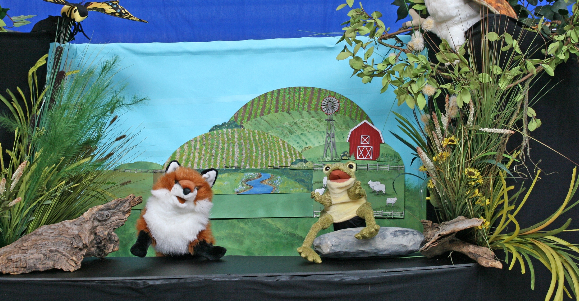 The Perfect Stage Parent Project: A DIY Puppet Theater - HART Tools