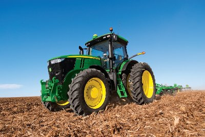 John Deere launches new row-crop tractors | Farm Progress