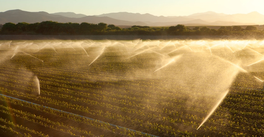 Crop irrigation in California's Central Valley Crop irrigation in California's Central Valley