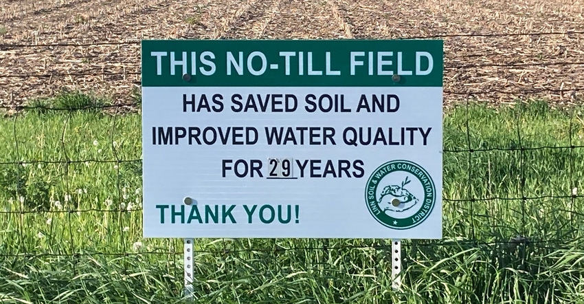 sign for no-tilled field 