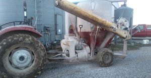 tractor and pull type feed grinder mixer