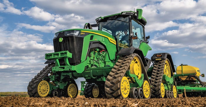 John Deere 8RX tractor received CES innovation award 