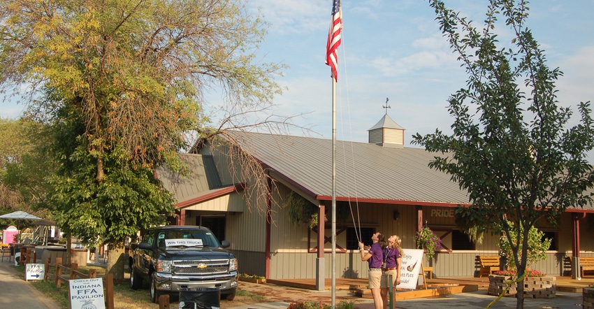 FFA members raising the American flag