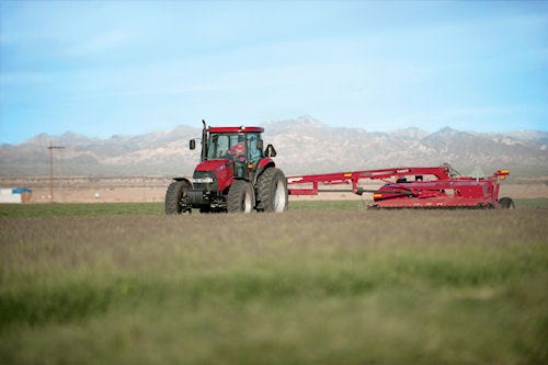 case_ih_farmall_introduces_100a_series_value_mid_range_tractor_1_634648299996079664.jpg