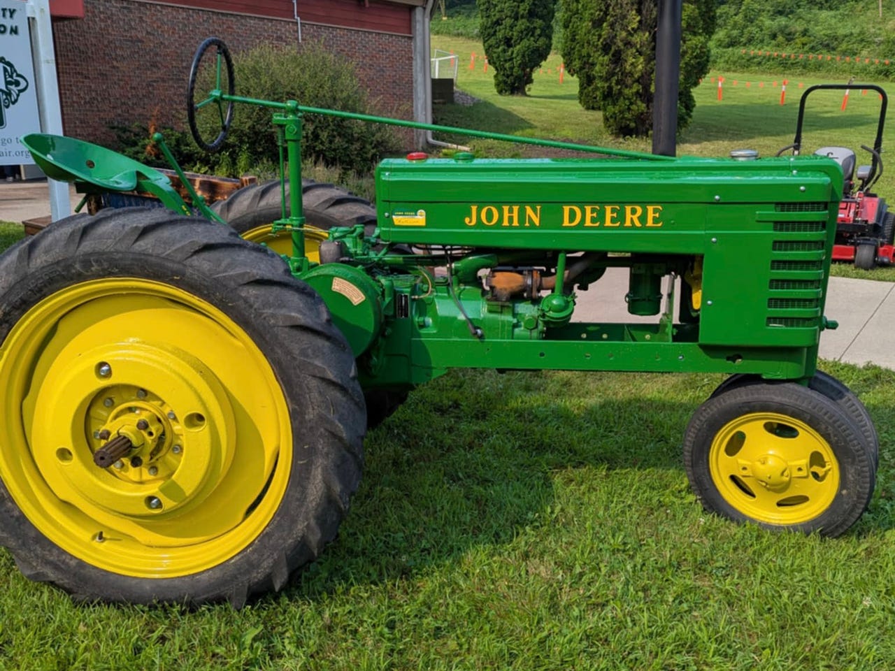 Charlie Duden’s restored 1941 John Deere H tractor