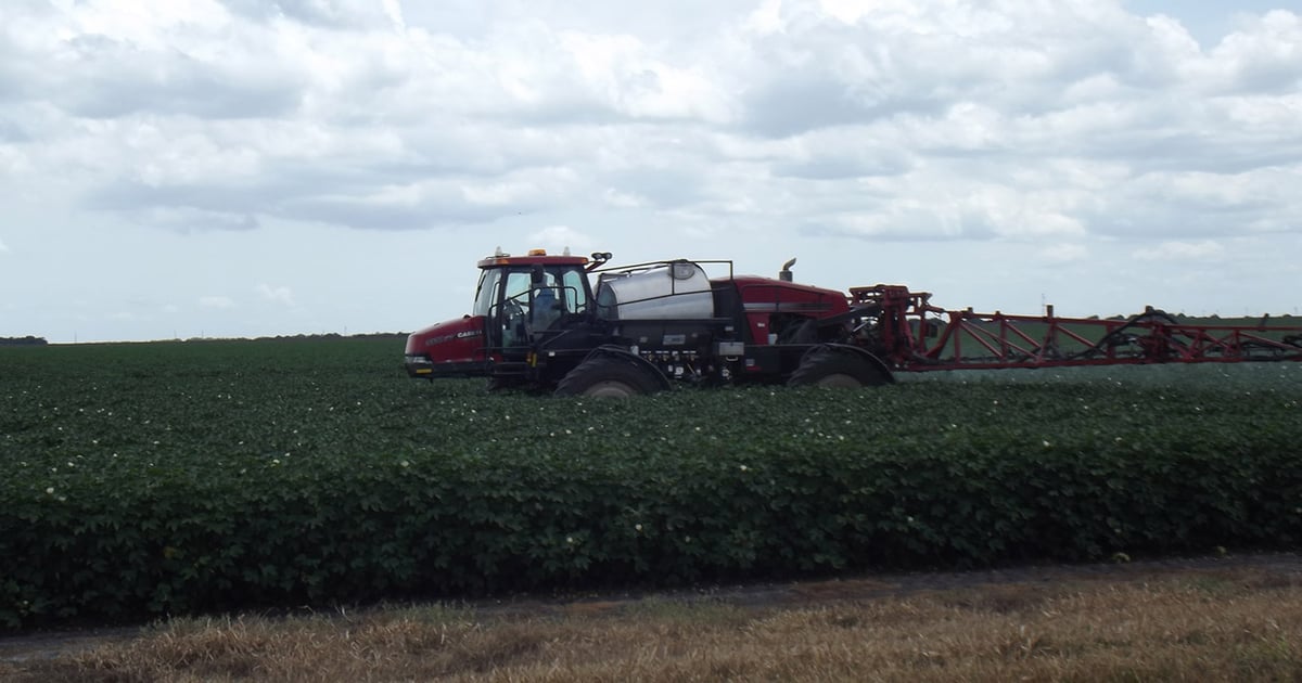 Producers, applicators reminded to 'Flag the Technology,' 'Hit the Tar