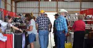 HHD attendees shopping in the country lifestyle tent