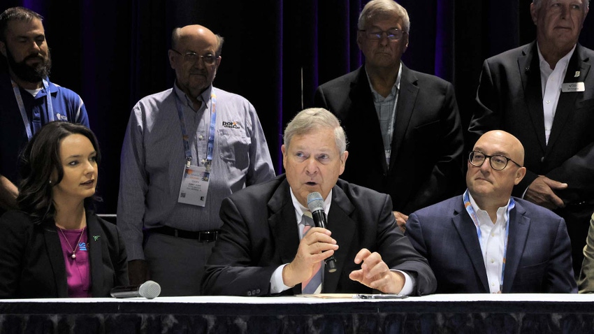 Vilsack speaking at Commodity Classic