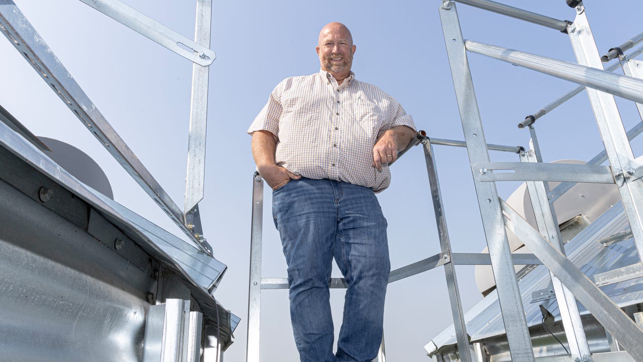 By installing a new drying and storage system in 2024, Robb Ewoldt figures to capture additional yield by harvesting corn at a higher moisture.