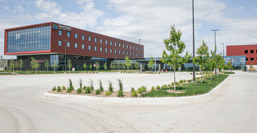 opened Grand Island Regional Medical Center, a 67-bed hospital facility