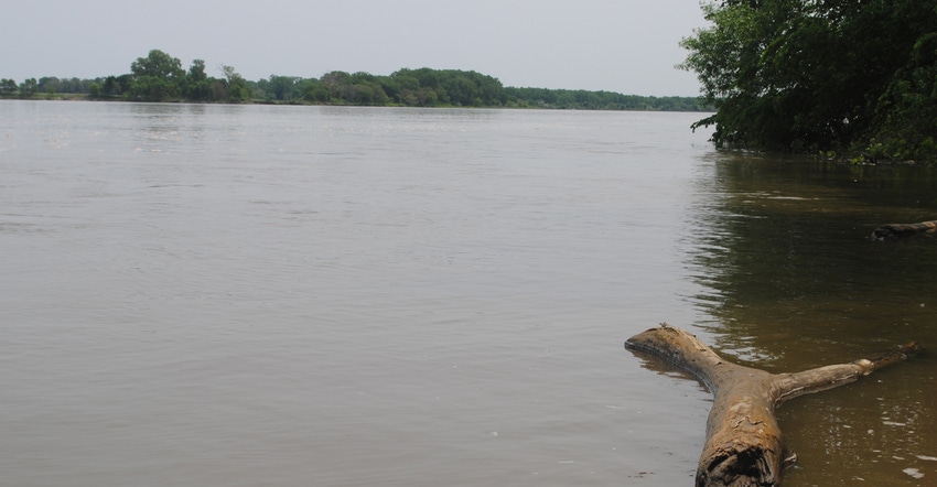 Missouri River at flood stage near Ponca, Neb