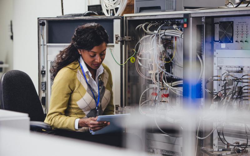 Sizzling IT Skills And Salaries Sizzling IT Skills And Salaries