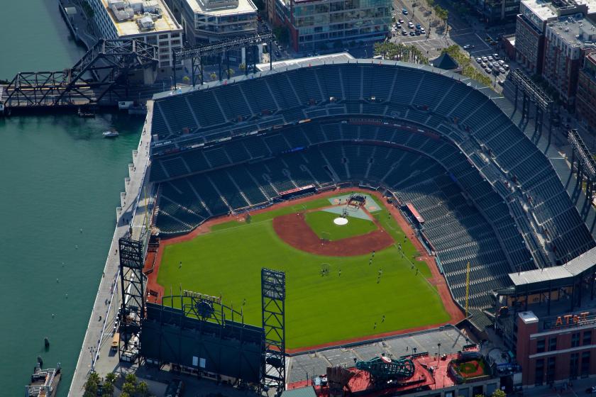 A Look into the State of MLB Connectivity with Extreme Networks and San Francisco Giants A Look into the State of MLB Connectivity with Extreme Networks and San Francisco Giants
