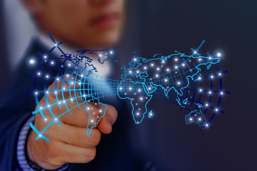 Avoiding the Risks of Unmanaged Networks Avoiding the Risks of Unmanaged Networks