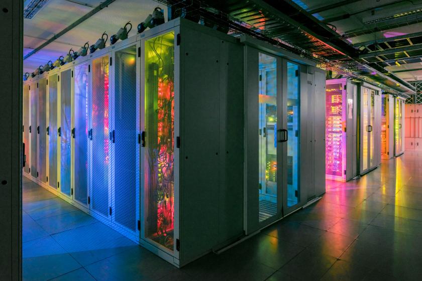 Industry Analysts Predict Accelerating Shift to Direct-to-Chip Liquid Cooling for Expanding and New Data Centers Industry Analysts Predict Accelerating Shift to Direct-to-Chip Liquid Cooling for Expanding and New Data Centers