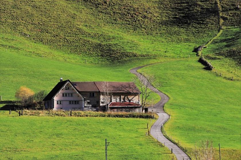How Rural America is Looking to Close the Digital Divide How Rural America is Looking to Close the Digital Divide