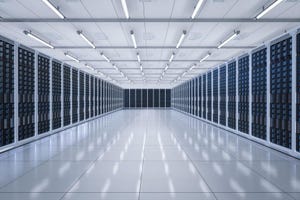 A New Contender: NVMe in the Data Center A New Contender: NVMe in the Data Center