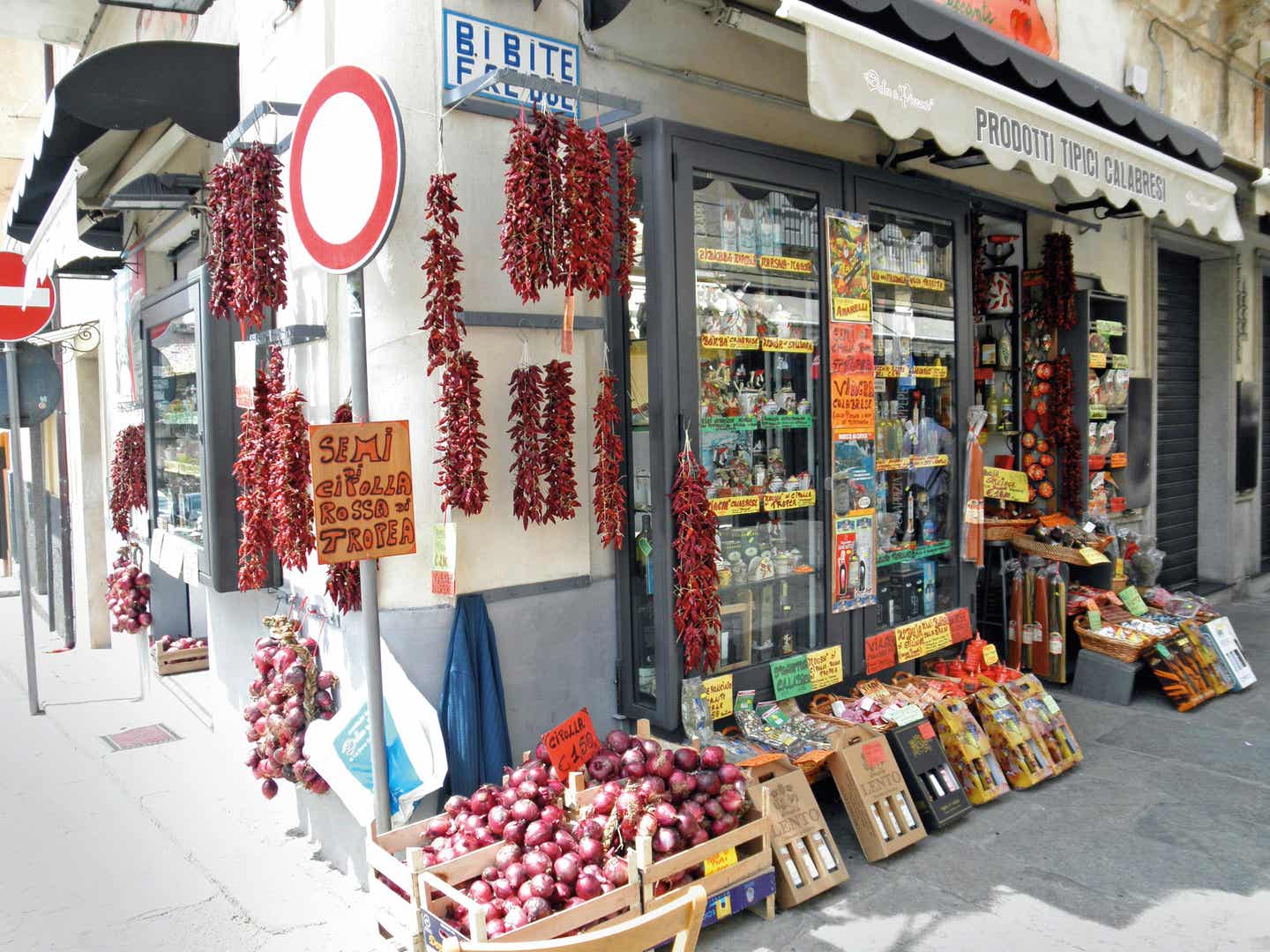 Peperoncino in einem Laden