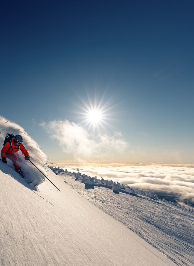 Skiurlaub Skifahrer im Skiurlaub in Kanada
