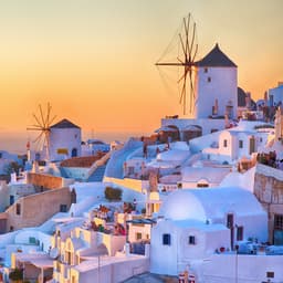 griechenland-santorini-panorama-sonnenuntergang-g-1328117156.jpg