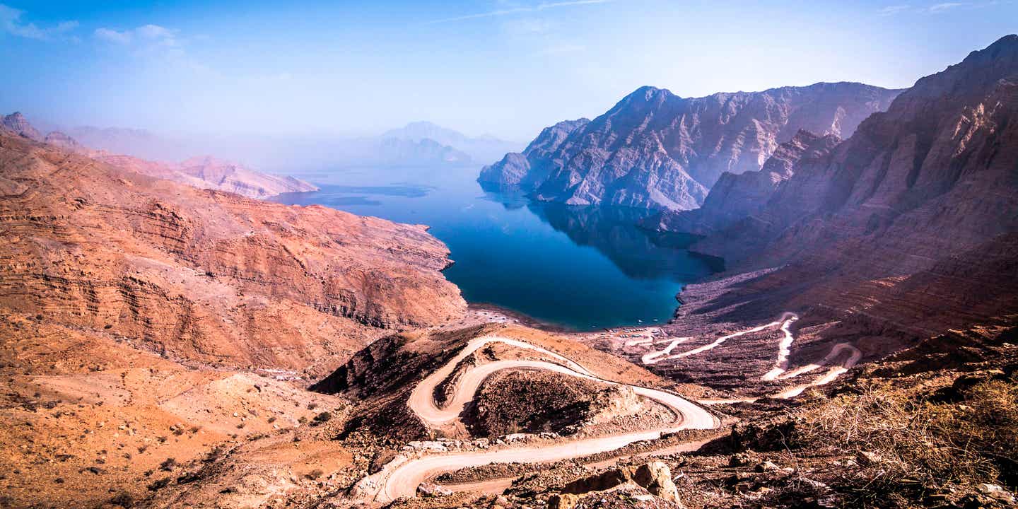 Blick auf eine Berglandschaft im Oman