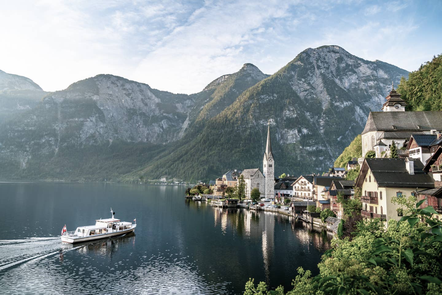 Salzburger Land Urlaub mit DERTOUR: Panoramablick auf das Salzkammergut