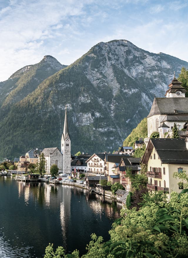 Salzburger Land Urlaub Salzburger Land Urlaub mit DERTOUR: Panoramablick auf das Salzkammergut