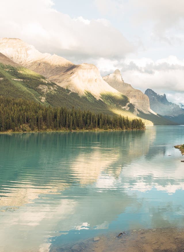 Zu den Hotels Alberta spirit island