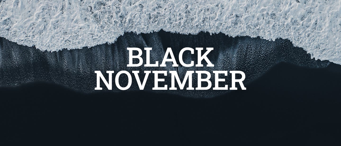 Black Friday: schwarzer Strand
