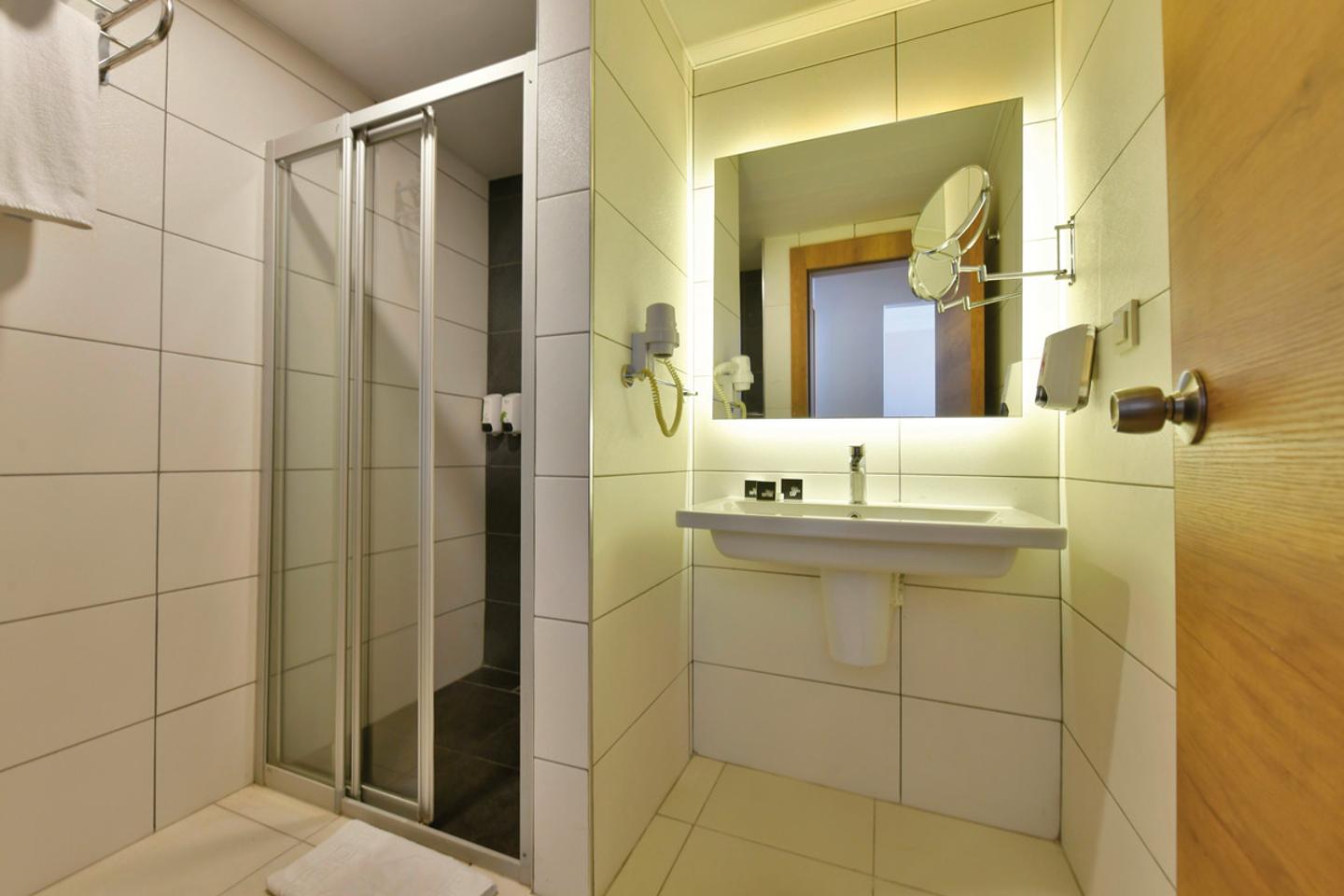 Beispiel Bad Doppelzimmer