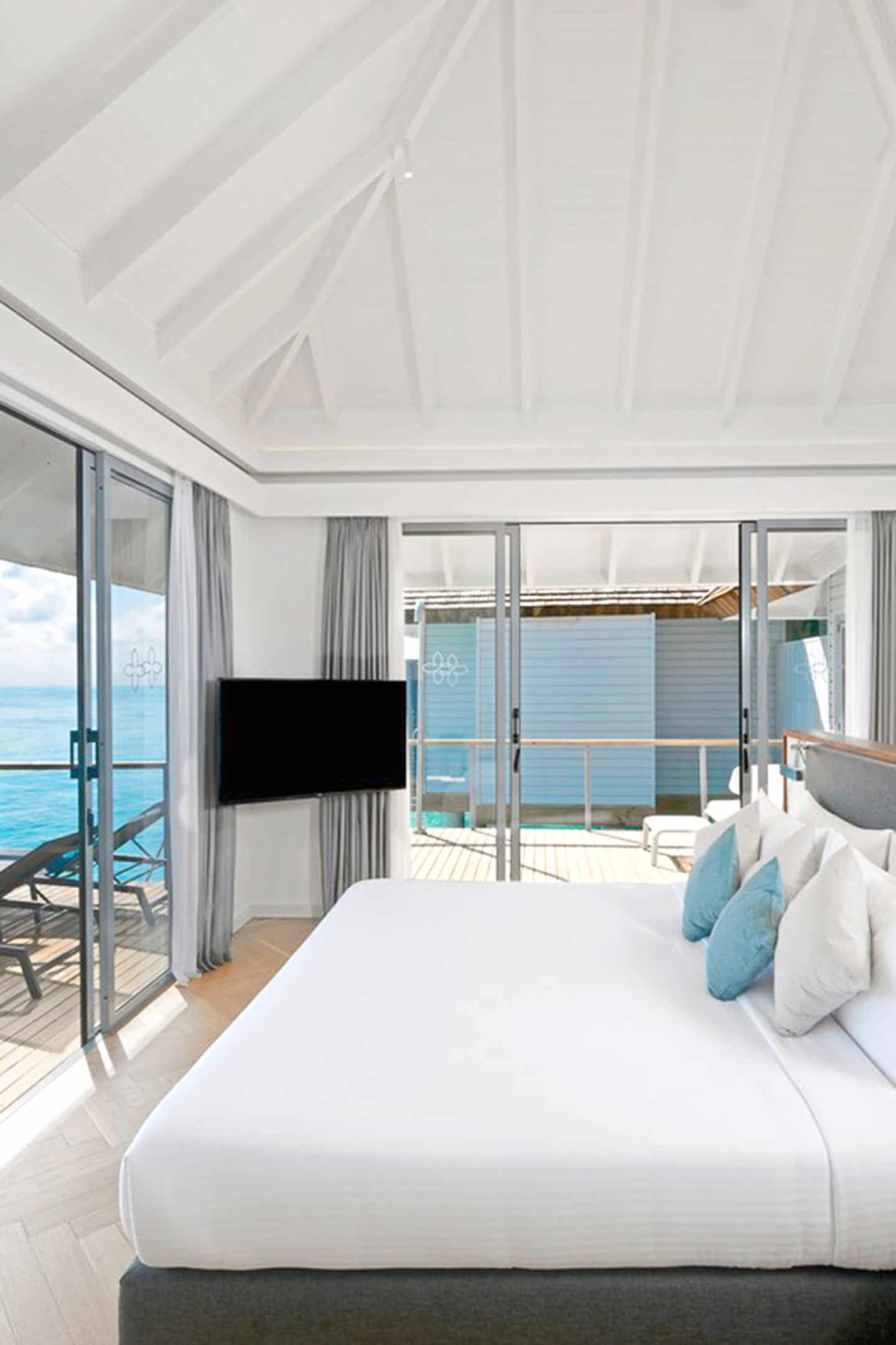 Schöne Nächte am Meer verbringen im Outrigger Maldives Maafushivaru
