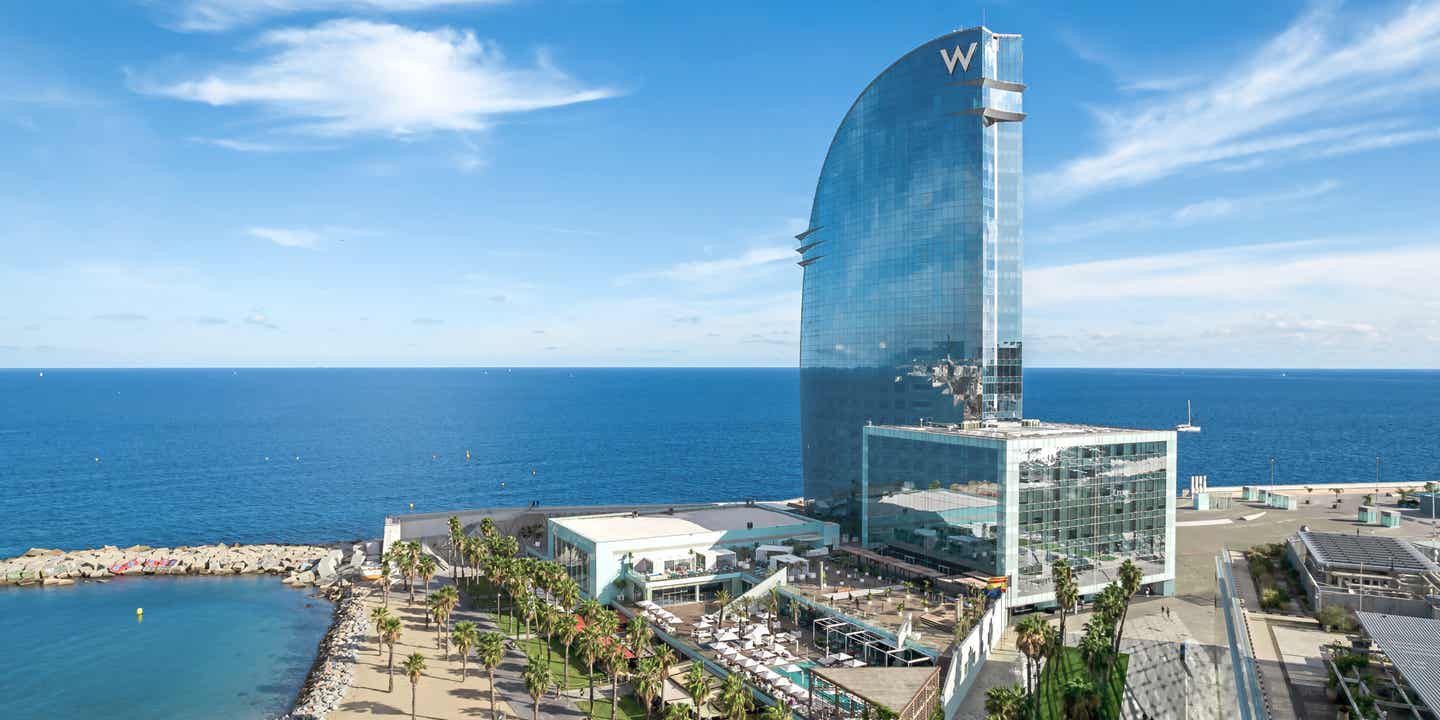 Terra Futura Hotels glänzej mit futuristischem Design, wie die ikonische Segelform des W Barcelona beweist