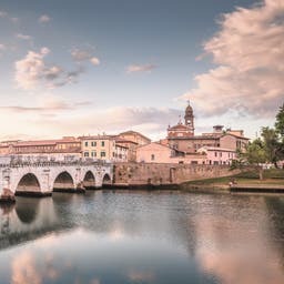 italien-emilia-romagna-rimini-tiberiusbruecke-g-1084263982.jpg