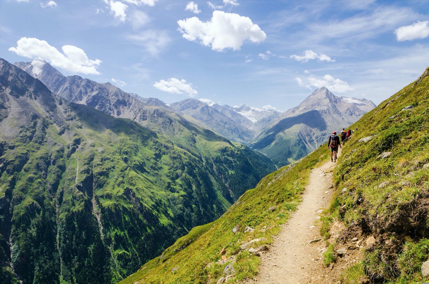 Wandergruppe im österreichischen Ötztal