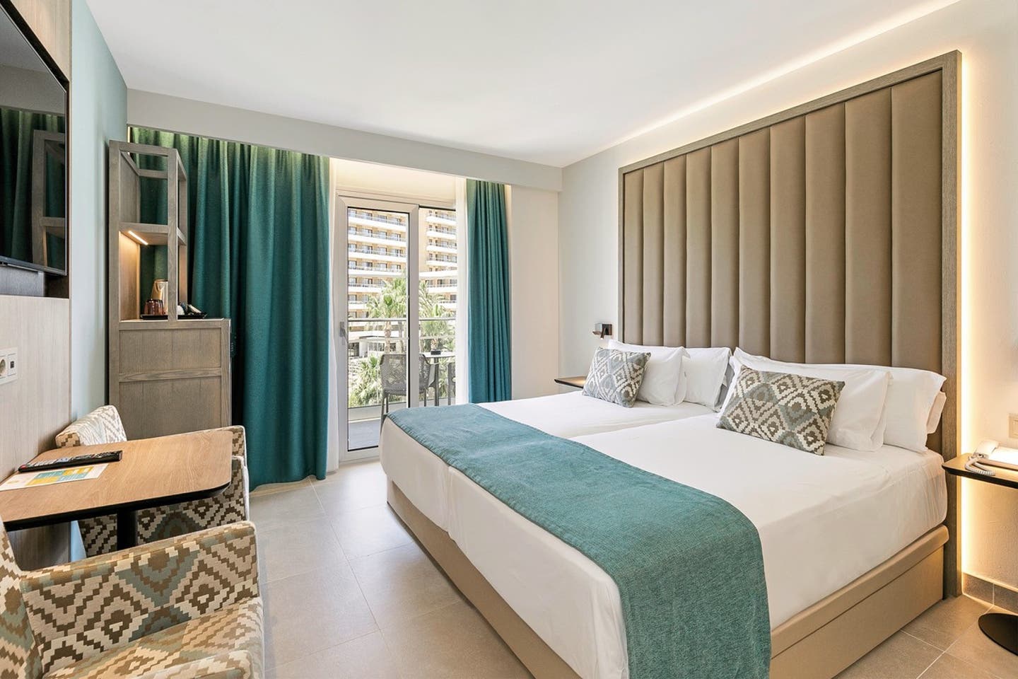 Wohnbeispiel Doppelzimmer Poolblick