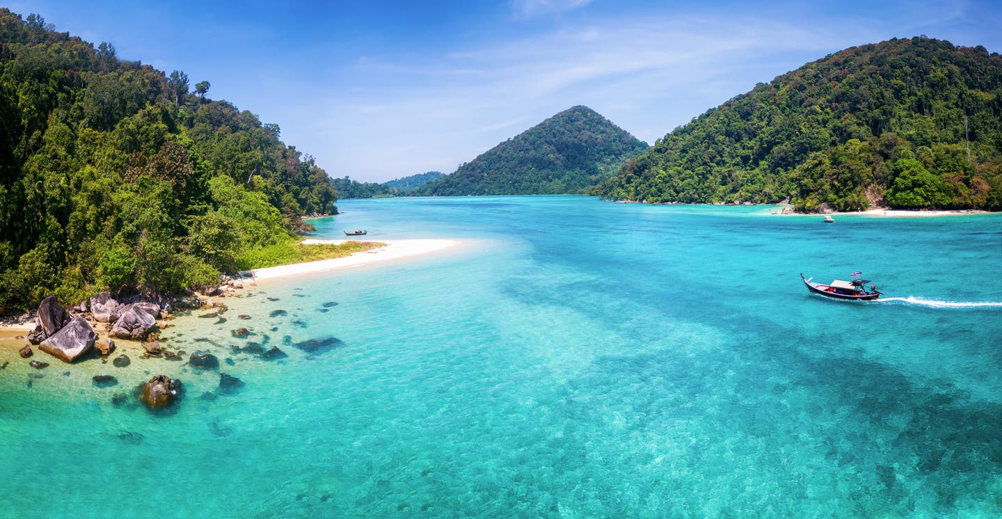 Reisekalender Januar. Chong-Khat-Bucht in Thailand