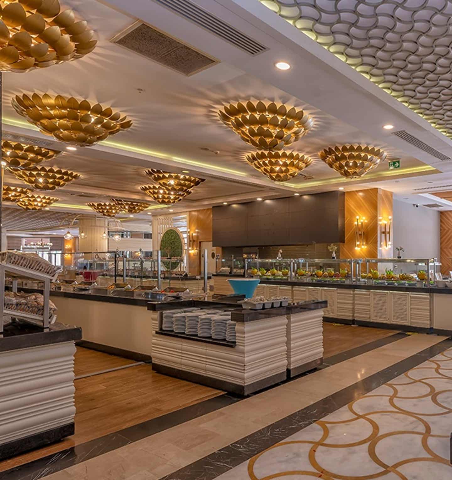 Port River Hotel & Spa