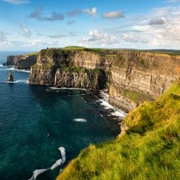 Cliffs_of_Moher_master.jpg