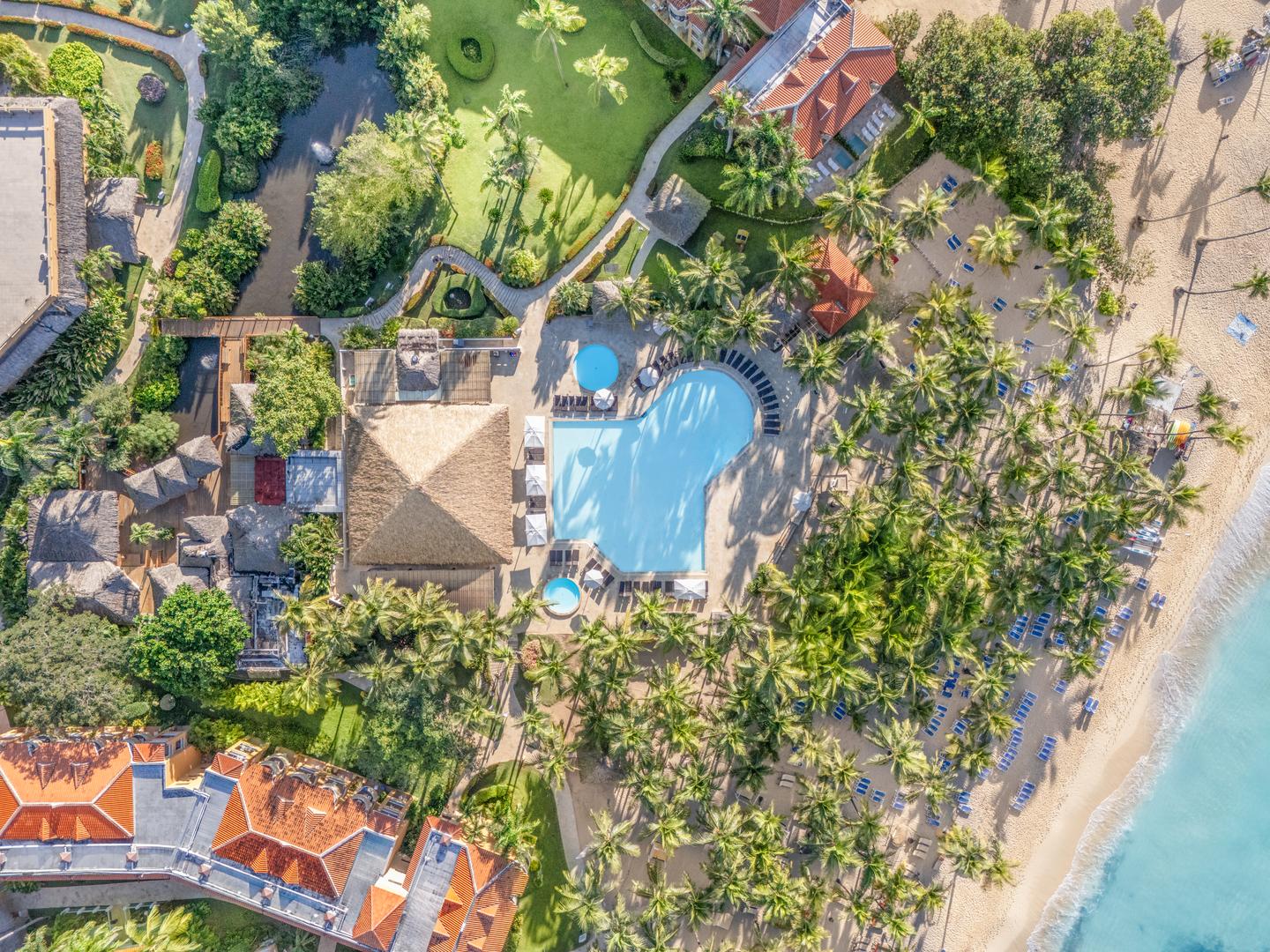 Luftbild Hotelpool
