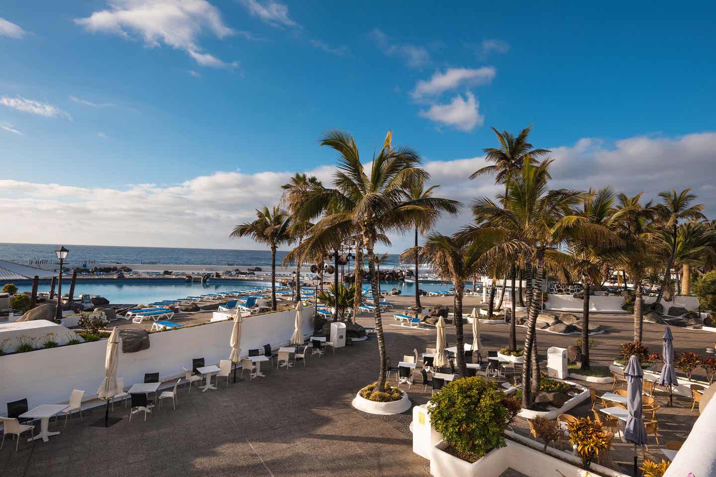 Kanaren: Teneriffa puerto de la cruz lago martianez Blick Palmen und Becken