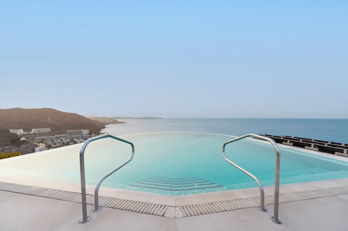 Infinitypool