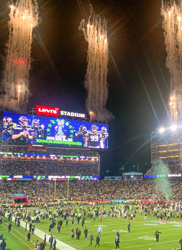 Mehr Infos hier Superbowl Feuerwerk