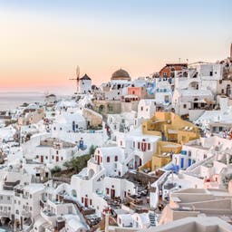 griechenland-santorini-oia-g-1460321395.jpg