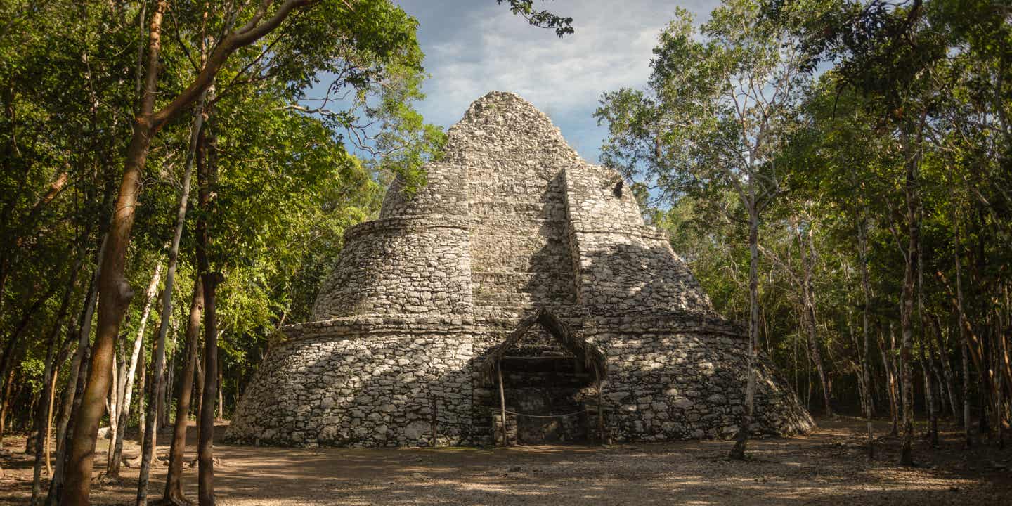 Tulums Sehenswürdigkeiten: Maya Ruine in Cobá