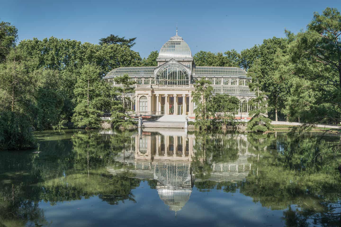 Madrid Sehenswürdigkeiten: Retiro Park und See