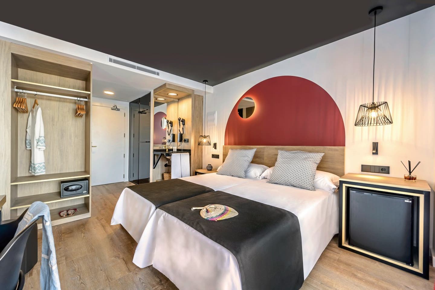 Wohnbeispiel Doppelzimmer Poolblick