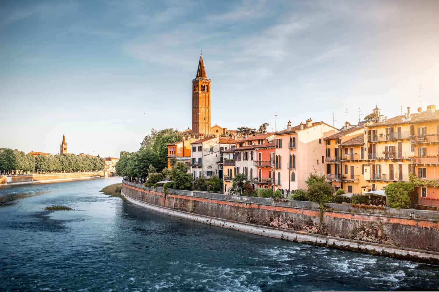 Panorama von Verona Blick auf das Panorama von Verona, unten der Fluss Etsch