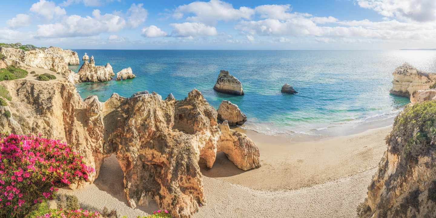 Praia dos Três Irmãos – versteckte Felsbuchten bei Ebbe an der Algarve
