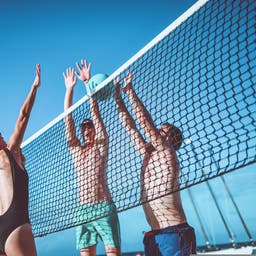 beachvolleyball-g-1060540694.jpg