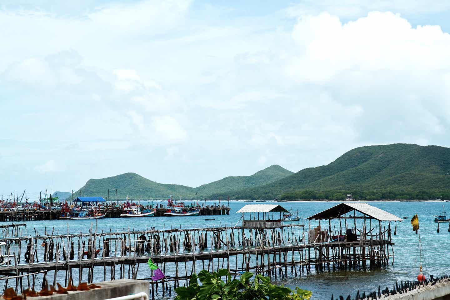 Fischerdorf am Bang Saray Strand